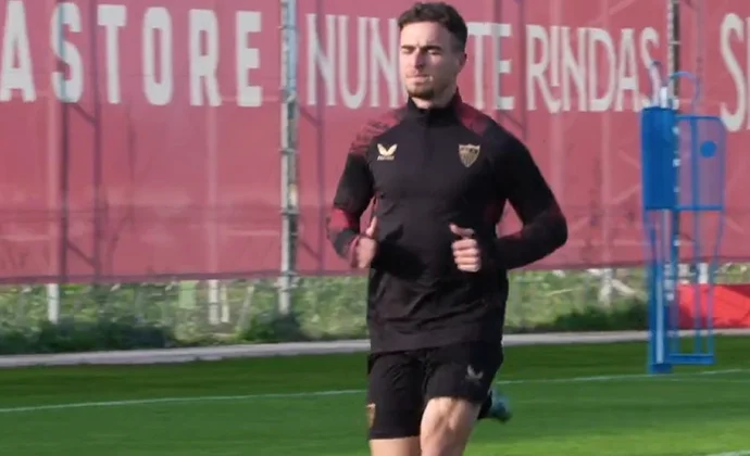 Adrià Pedrosa entra en la recta final y apunta al primer partido del 2025