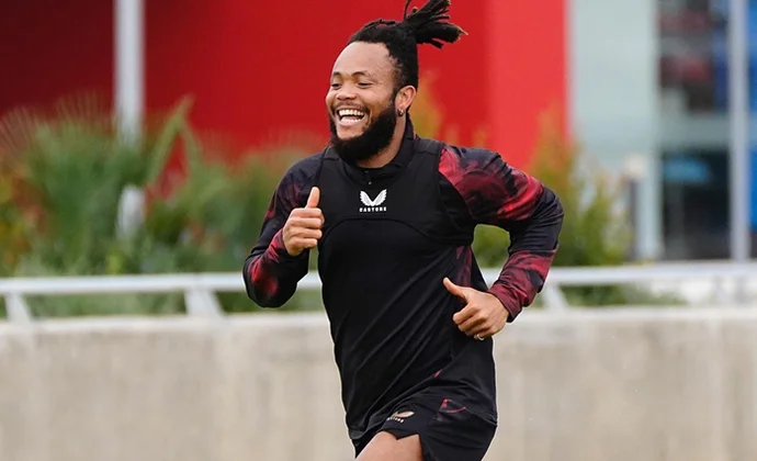 Ejuke ya toca balón y entra en las últimas tres semanas de su recuperación