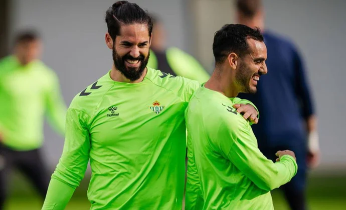 Isco y Fornals vuelven al grupo este viernes, pero Rui Silva sigue al margen