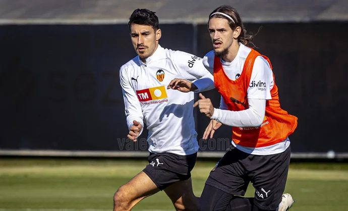 Tàrrega y Foulquier se incorporan al grupo en la última sesión