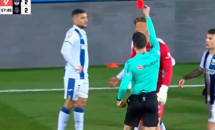 Competición sanciona a Óscar Rodríguez con cuatro partidos