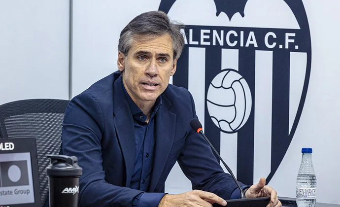 Corona explica la contratación de Corberán e informa que hay algunos fichajes avanzados