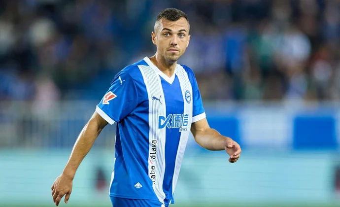 Joan Jordan sube su estatus con Coudet y se adueña del balón parado del equipo