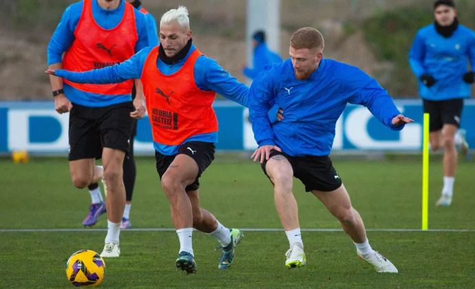 Guridi, Mouriño y Pica regresan de vacaciones recuperados y Sivera es la única baja