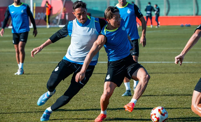 El Mallorca retoma los entrenamientos pendiente de la evolución de Samu Costa