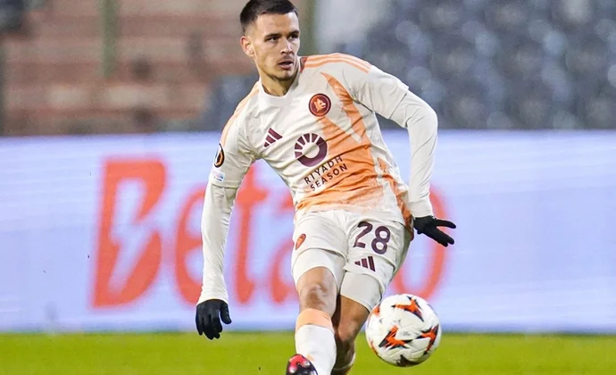 El Betis pide la cesión de Enzo Le Fee y pasa del ofrecimiento de Arthur