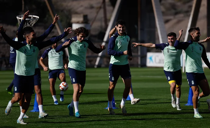 Las Palmas inicia el año sin Viti Rozada ni Essugo