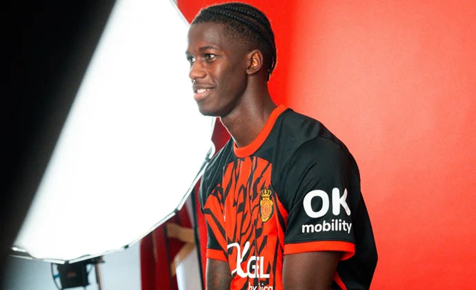 El Mallorca descarta romper la cesión de Chiquinho al no poder evadir la penalización