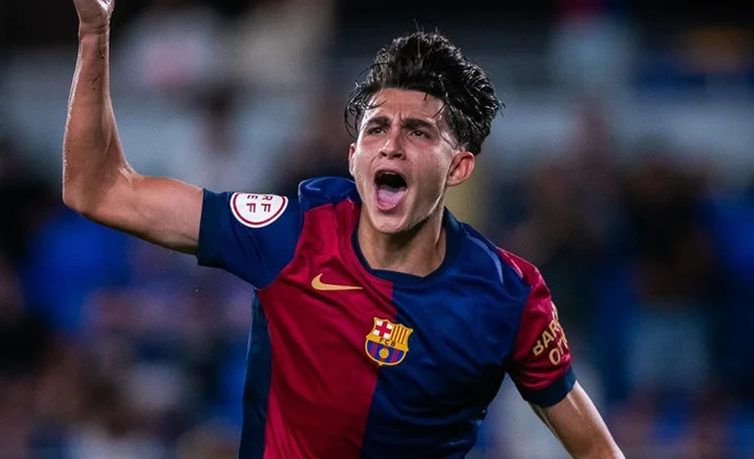 Flick sube a Dani Rodríguez y Toni Fernández para cubrir las bajas en el ataque