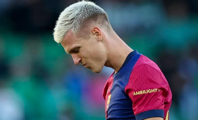 Olmo y Pau Víctor no podrán jugar Copa, Supercopa, Champions ni ir con España si LaLiga no tramita sus fichas