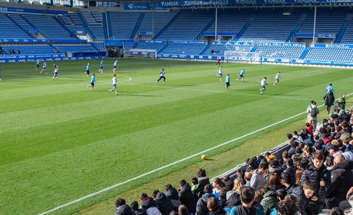 Sivera y Mouriño, bajas en un entrenamiento a puertas abiertas en Mendizorroza