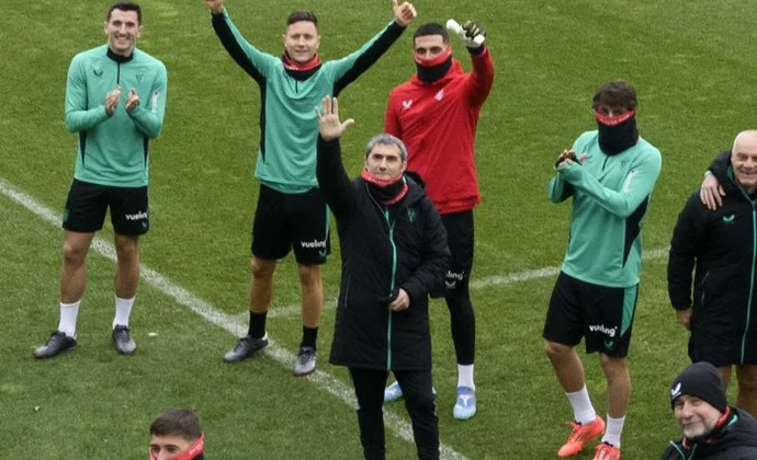 Sesión de recuperación en Lezama pendientes de Galarreta, Yeray y Sancet