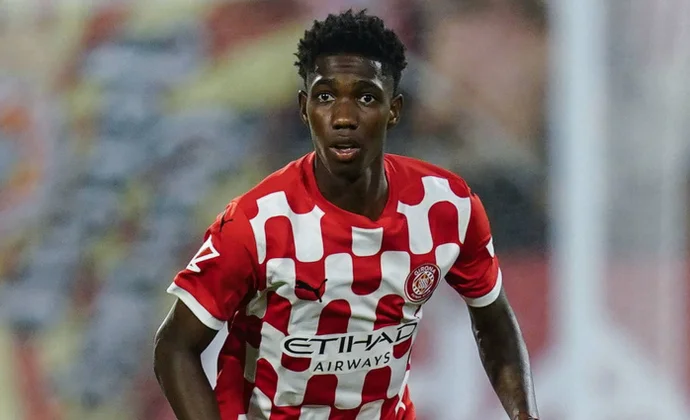 Asprilla regresa finalmente a Girona, pero con problemas en el tobillo