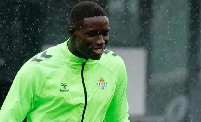 Nobel Mendy, recuperado, completa toda la sesión con el filial