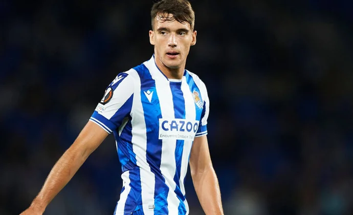 La Real Sociedad declara cedible a Urko González de Zárate y piden su cesión Sporting y Oviedo