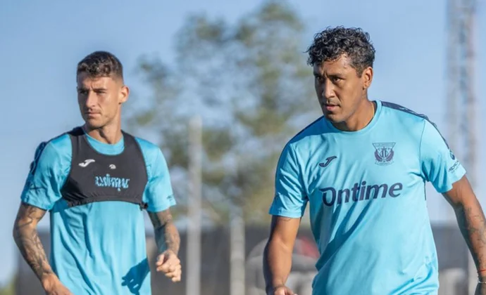 Tapia completa la sesión, Raba se retira con molestias y Haller ya no está en Butarque