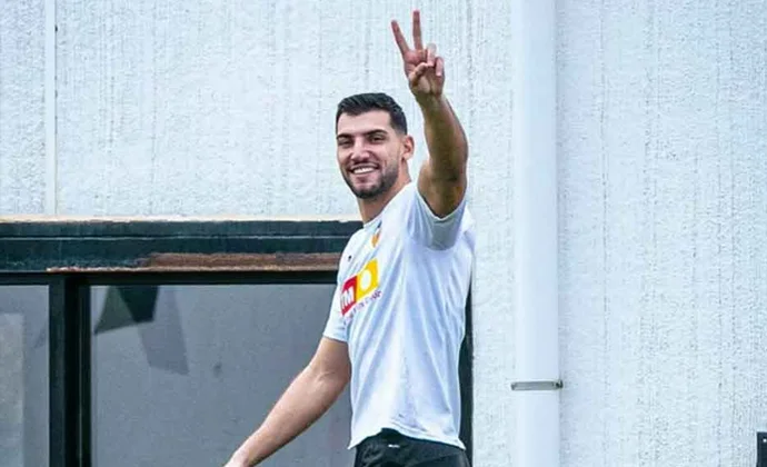 Rafa Mir no piensa en salir y entra en la última semana de su recuperación