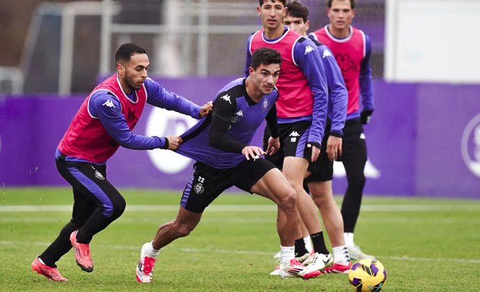 Hein completa la sesión, mientras Sylla y Raúl Moro siguen al margen