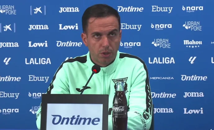 Borja Jiménez, sobre Tapia, Chicco, Raba, Haller, Diego García, Miguel, Óscar, el mercado y el Espanyol