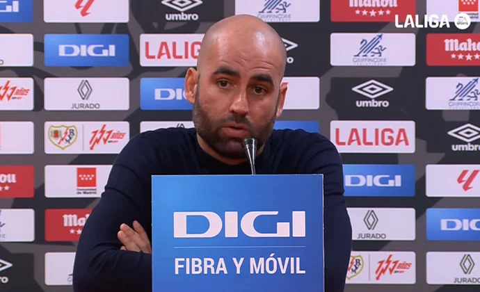 Giráldez, sobre la derrota, el arbitraje, Marcos Alonso, Cervi, Alfon y Douvikas