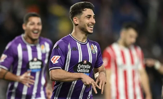 Valladolid y Ajax avanzan en las negociaciones por el traspaso de Raúl Moro