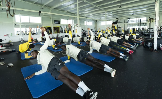 El Villarreal completa otra sesión sin recuperar efectivos