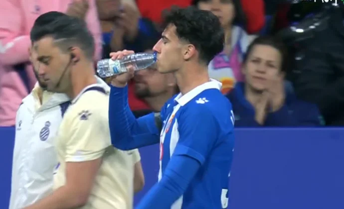 Antoniu Roca pidió el cambio por molestias