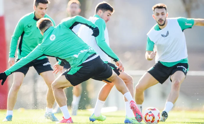 El Athletic vuelve al trabajo sin Sancet, Herrera y Nico Serrano