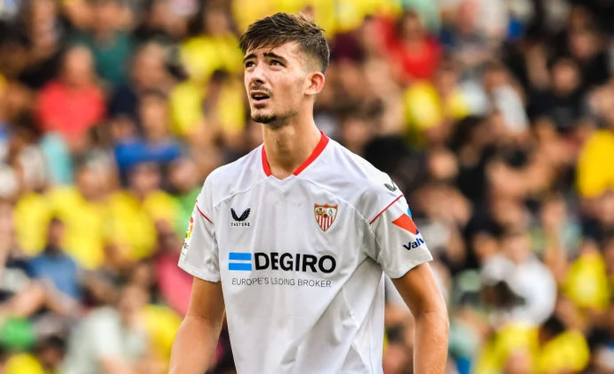 Kike Salas es detenido por forzar tarjetas amarillas para beneficiar apuestas de personas de su entorno