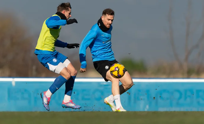 El Alavés avanza en la semana escondiendo el estado físico de Jordan y Carlos Martín