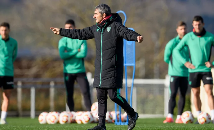 Sancet sigue al margen en la sesión de recuperación tras el KO copero