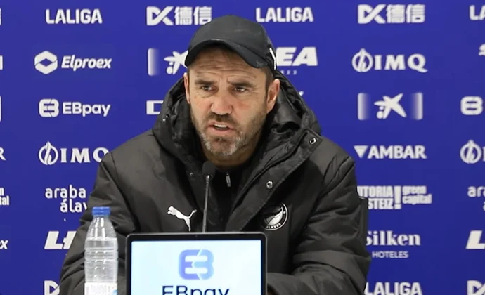 Coudet, sobre Carlos Martín, Jordan, Diarra, la alineación y el Betis