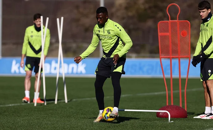 Hamari Traoré inicia su incorporación al grupo y Zakharyan es el único al margen