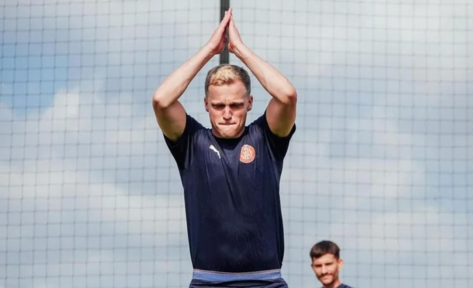 Van de Beek es suplente tras once titularidades consecutivas en Liga