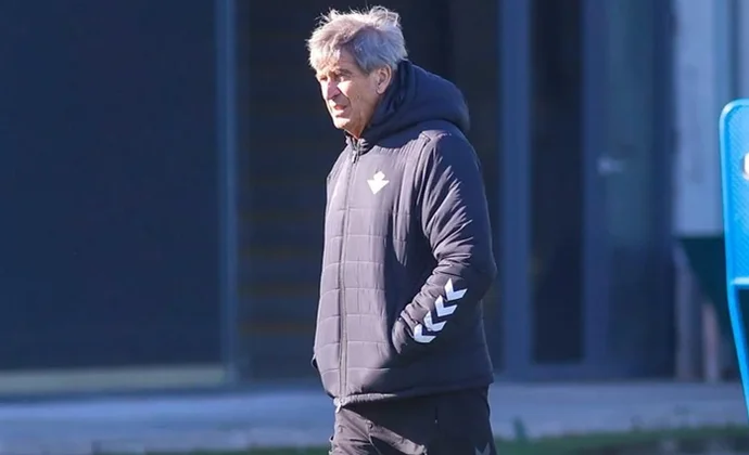 Sesión de recuperación pendientes de las pruebas a Vieites, Sabaly, Ricardo Rodríguez y Fornals