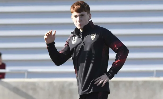Barco e Iheanacho entrenan este domingo con el grupo al no haber encontrado equipo