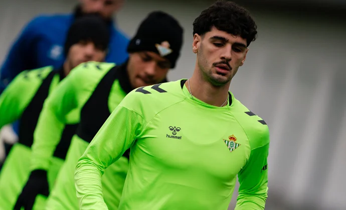 Vieites entrena con el grupo y Pellegrini tiene ocho bajas