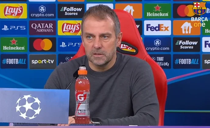 Flick celebra la remontada y habla de Pedri, Szczesny y Eric García