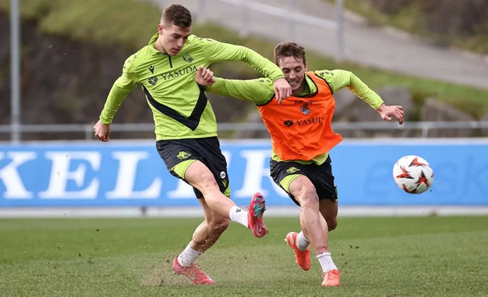 Zakharyan sigue al margen y Hamari Traoré, con el grupo sin el alta médica