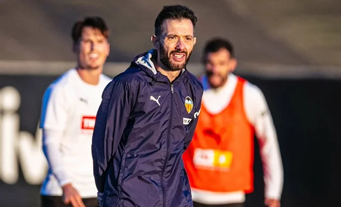 Barrenechea y Sadiq trabajan al margen. Diego López, Foulquier, Yarek y Rafa Mir, parcialmente