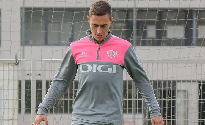 De Frutos se ejercita con normalidad tras retirarse del entrenamiento de ayer