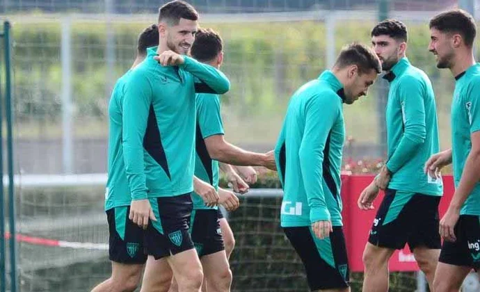 Sancet vuelve al grupo, Galarreta pasa pruebas, De Marcos y Djaló al margen