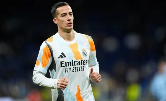 Lucas Vázquez sintió molestias en el entrenamiento de ayer, pero no sufre lesión