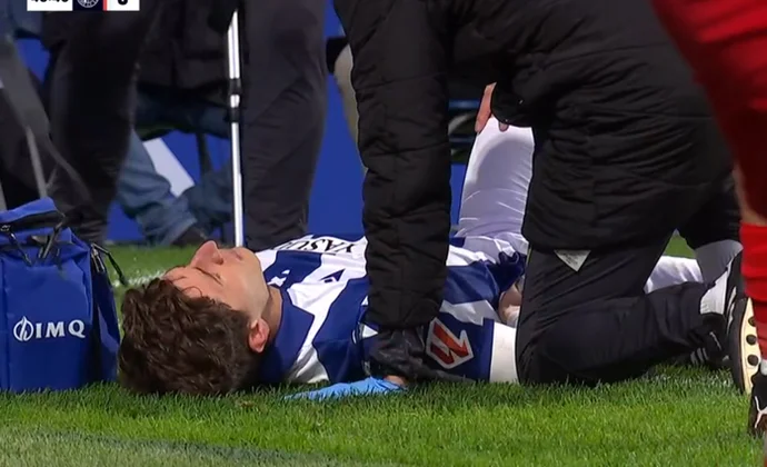 Aihen Muñoz se retiro del partido contra el Getafe con molestias en la cadera