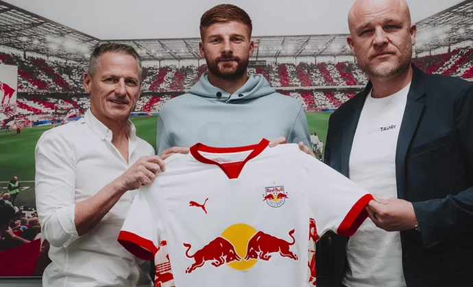 El Valencia hace oficial la rescisión de la cesión de Caufriez, que se marcha al RB Salzburg