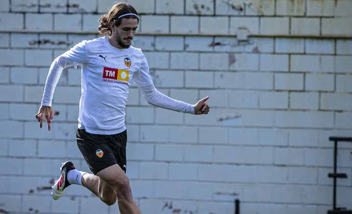 Barrenechea y Diakhaby empiezan la semana al margen del grupo