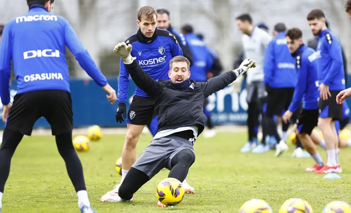 Torró, baja en la vuelta al trabajo por unas molestias que le impidieron jugar la última jornada