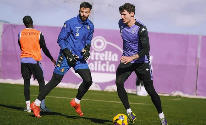 Cömert, Raúl Moro y Kike Pérez, bajas en la sesión del martes