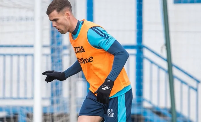 Tapia repite con el grupo. Franquesa y Porozo son las únicas bajas