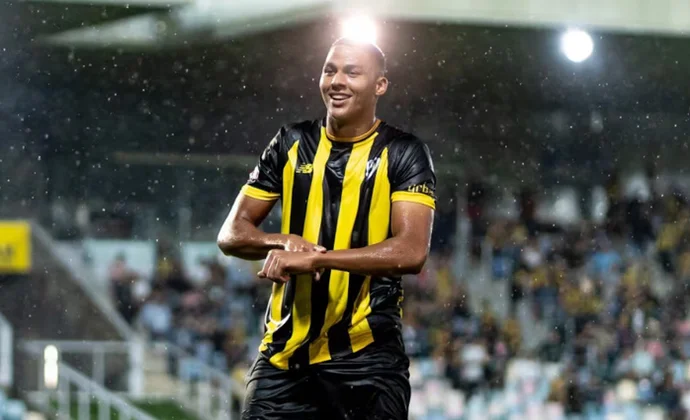 El Athletic negocia el fichaje de Maroan Sannadi, que desbloquearía la salida de Serrano